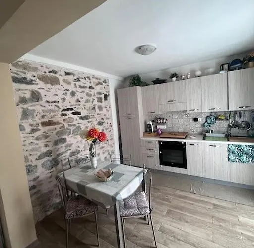 La Casa Del Sole Semesterbostad Imperia