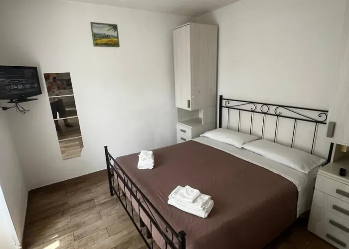 Semesterbostad La Casa Del Sole Imperia